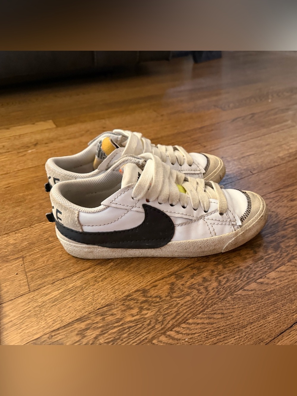 Women’s nike shoes 7.5
